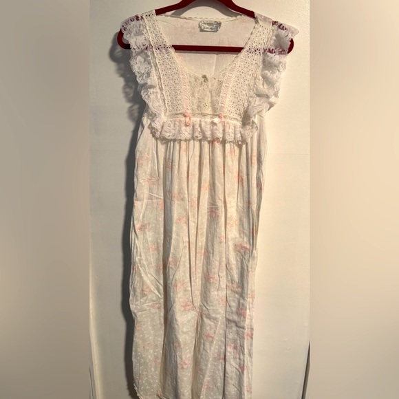 🍁Chistian Dior White Lace Floral Nightgown - Picture 1 of 8